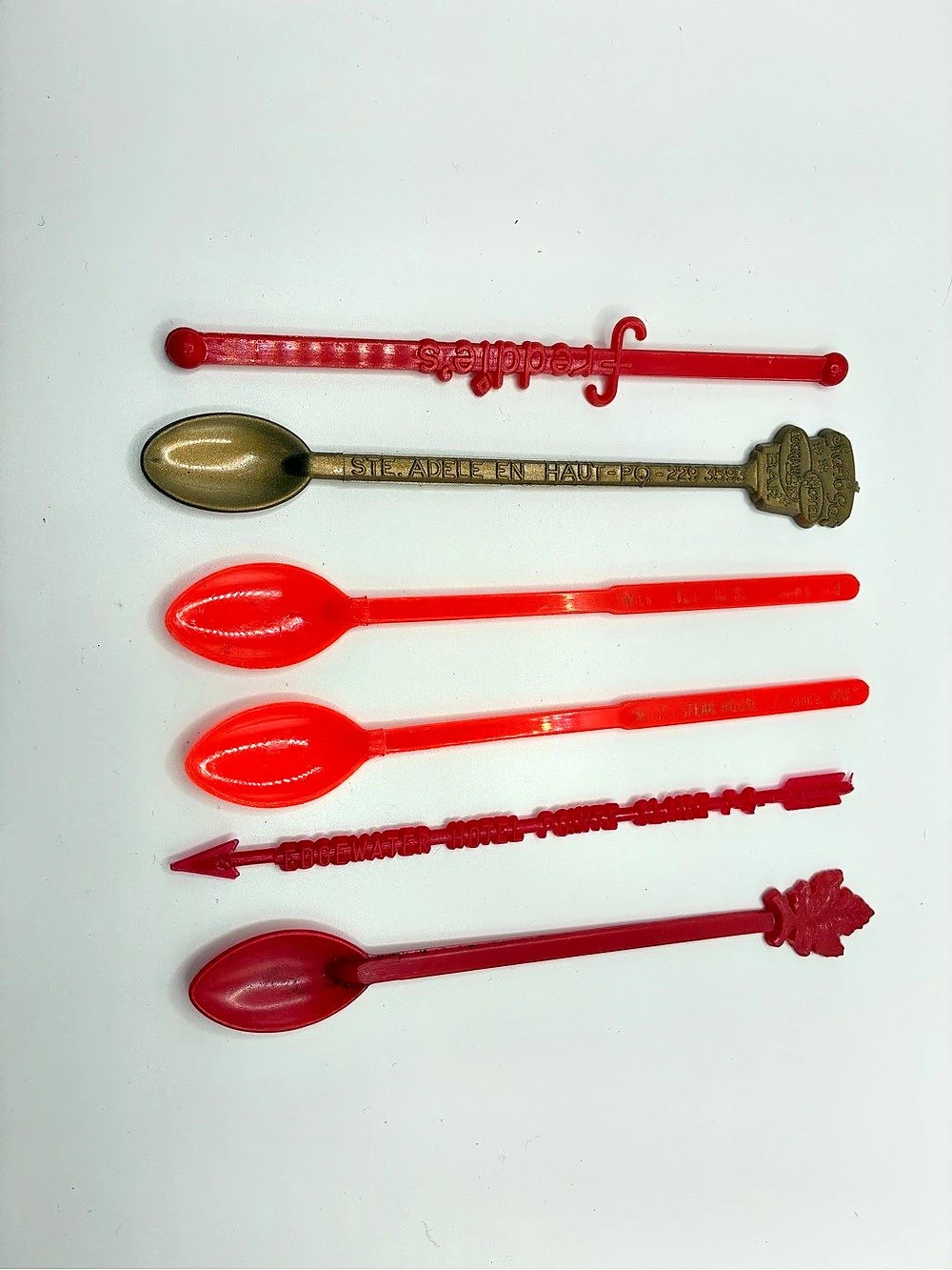 Decorative Red & Gold Serving Utensils